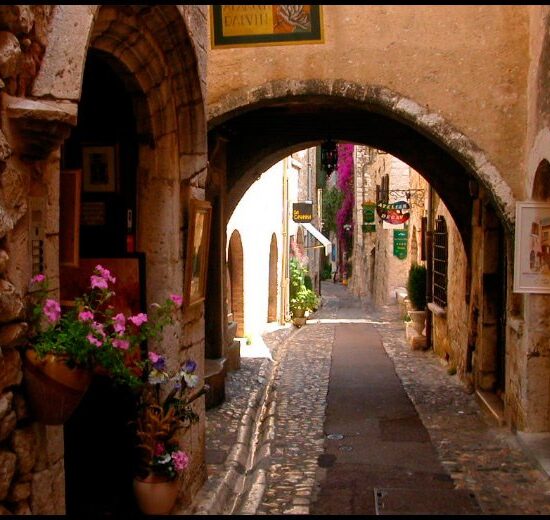 Инсентив-тур с посещением парфюмерной фабрики в Грассе