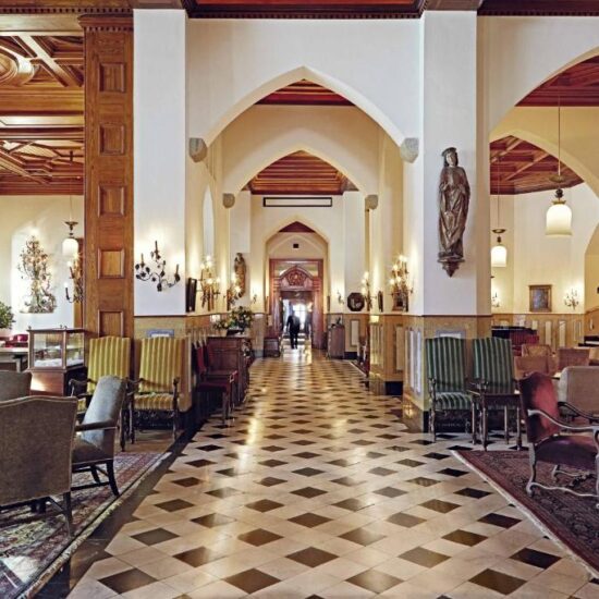 Badrutt's Palace Hotel St Moritz 5* Leading Hotels of the World (Санкт-Мориц, Швейцария)