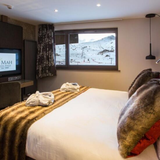 Taj-I Mah 5* (Лез Арк 2000, Франция)