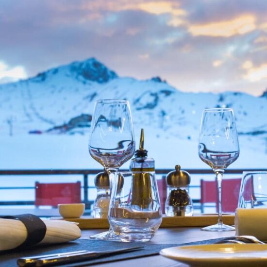 Taj-I Mah 5* (Лез Арк 2000, Франция)